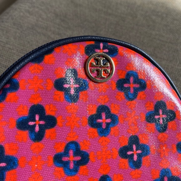 NWOT Rare Tory Burch Collapsible Water Bowl Clutch Bag - Picture 3 of 11